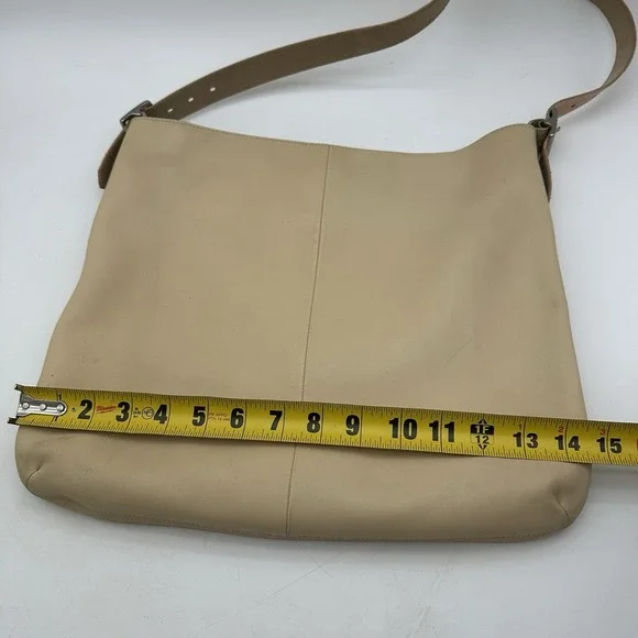 VINTAGE COACH LARGE BEIGE/CREAM LEATHER SLIM SHOULDER BAG #9406 USA